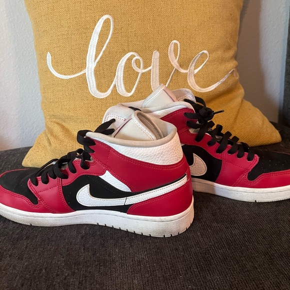 Nike air Jordan black red and white - Picture 4 of 4